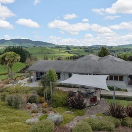 Above The River Karapiro Bed & Breakfast Dış mekan fotoğraf