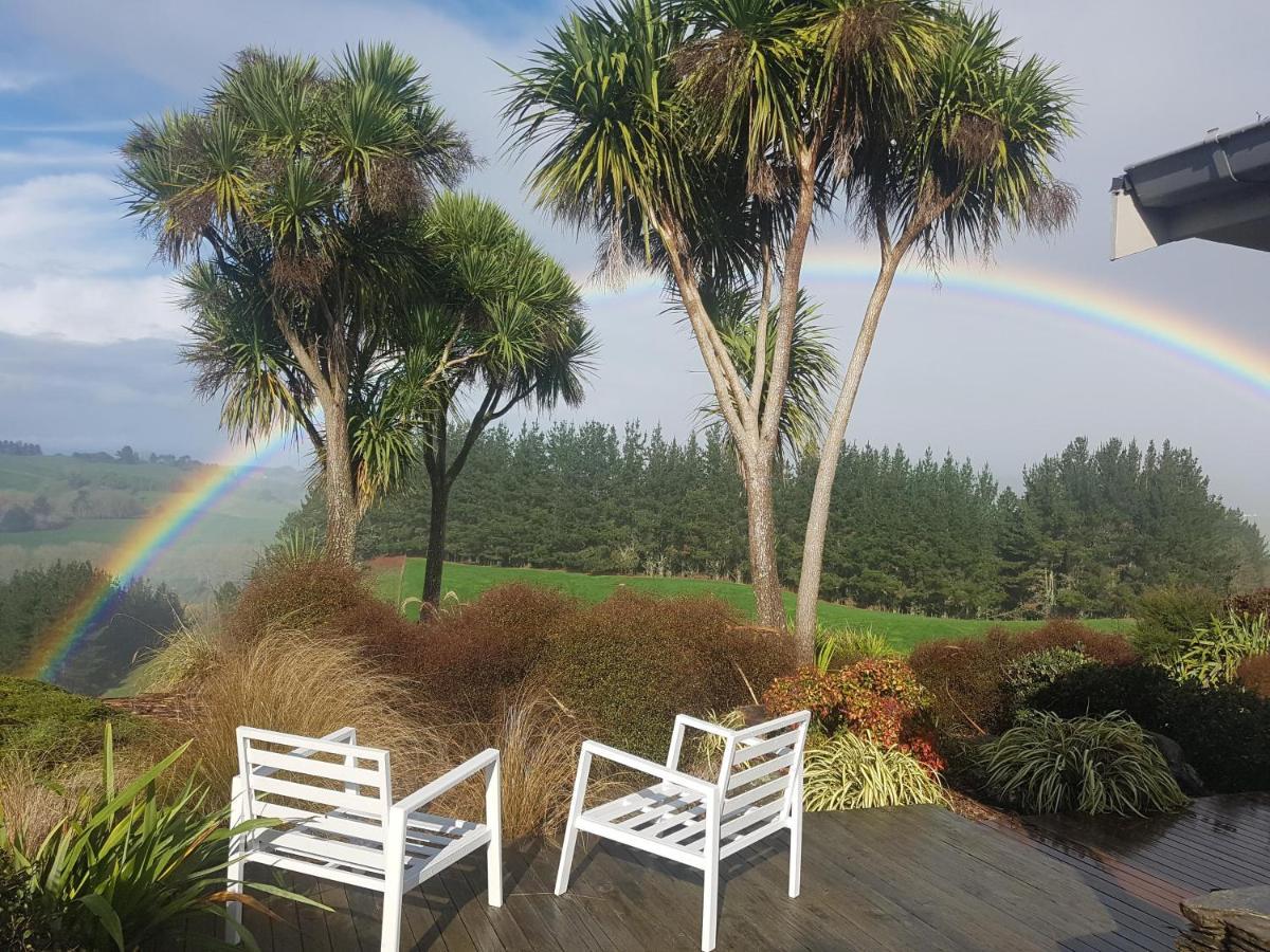 Above The River Karapiro Bed & Breakfast Dış mekan fotoğraf