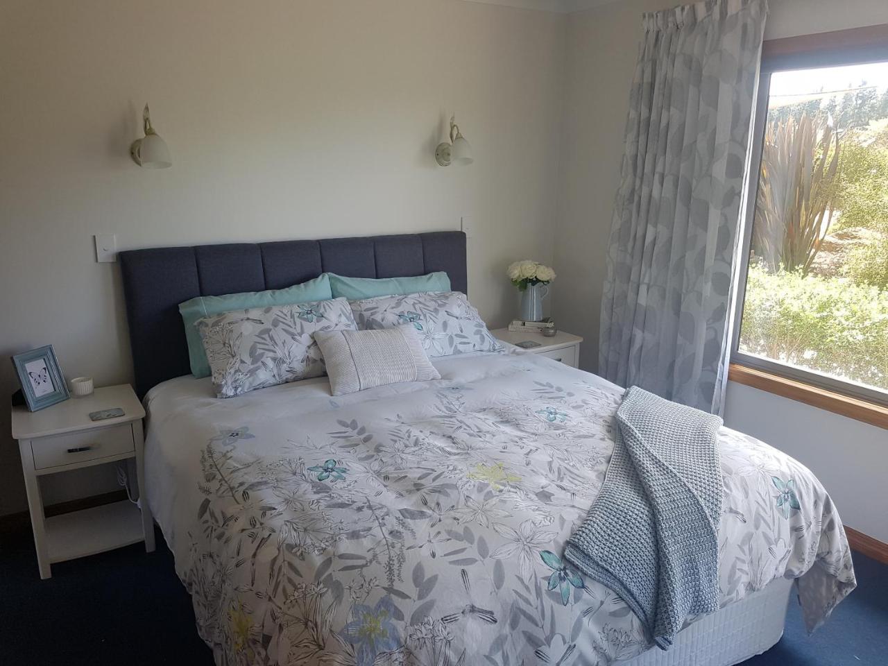 Above The River Karapiro Bed & Breakfast Dış mekan fotoğraf